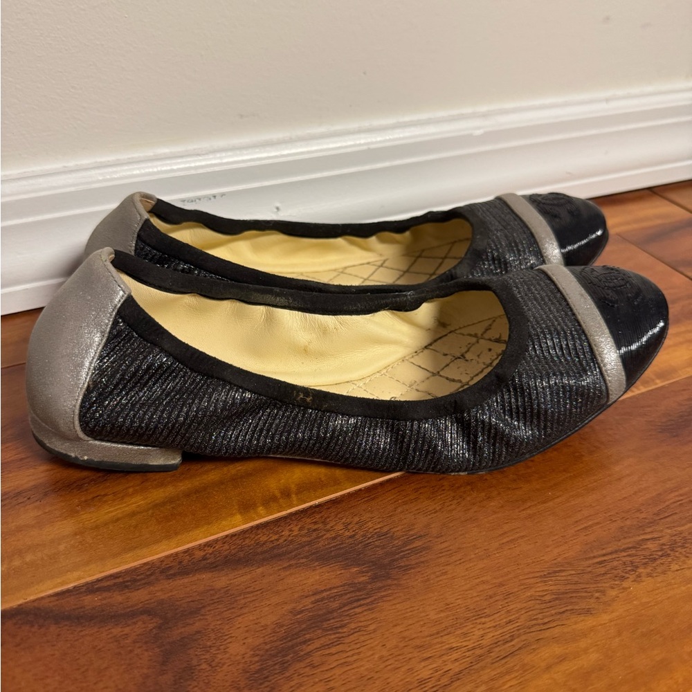 CHANEL Black and Silver Cap-Toe Ballet Flats